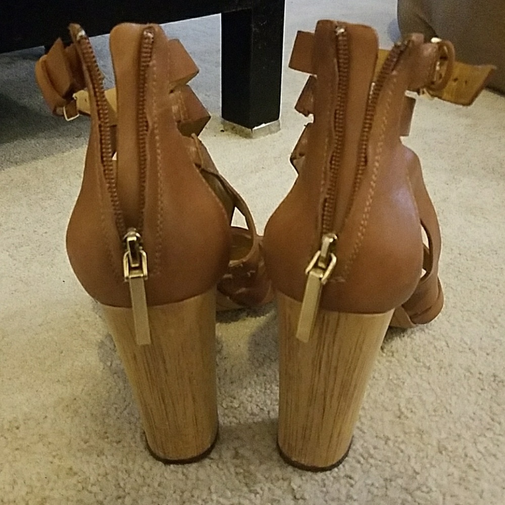 Heels - Picture 3 of 5